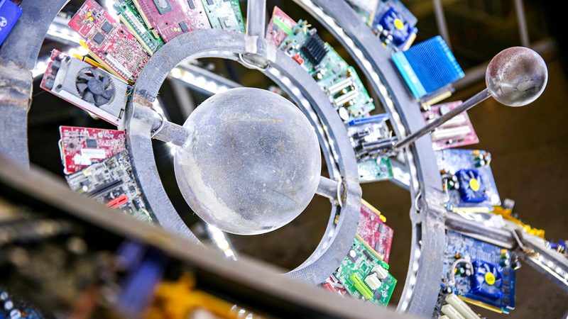 物联网解决方案定制开发代理加盟：揭秘背后的技术逻辑与市场机遇**
